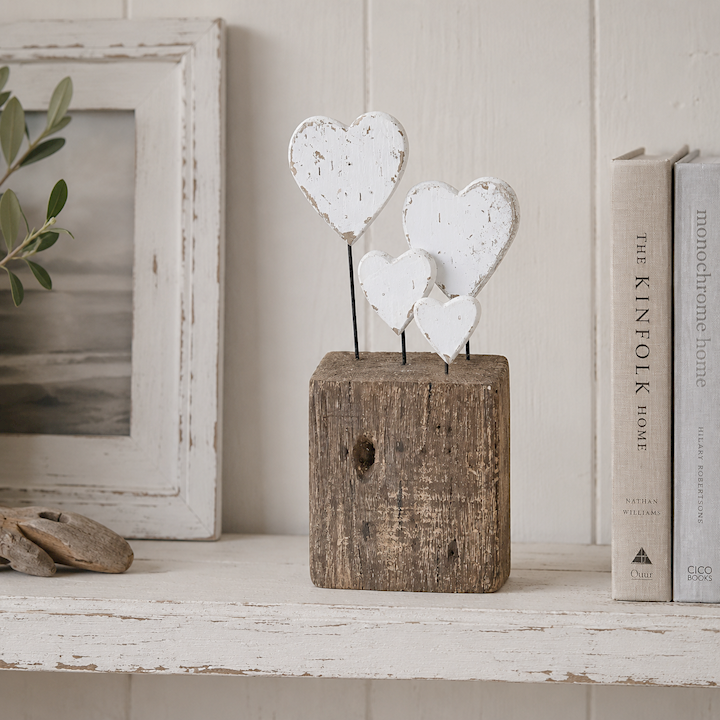 WHITE HEARTS 14x9x26cm
